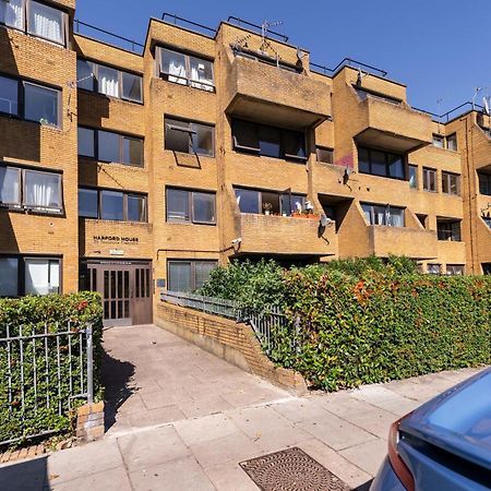 Luxury 3 Bedroom Flat With Balcony In Westbourne Park Londyn Zewnętrze zdjęcie