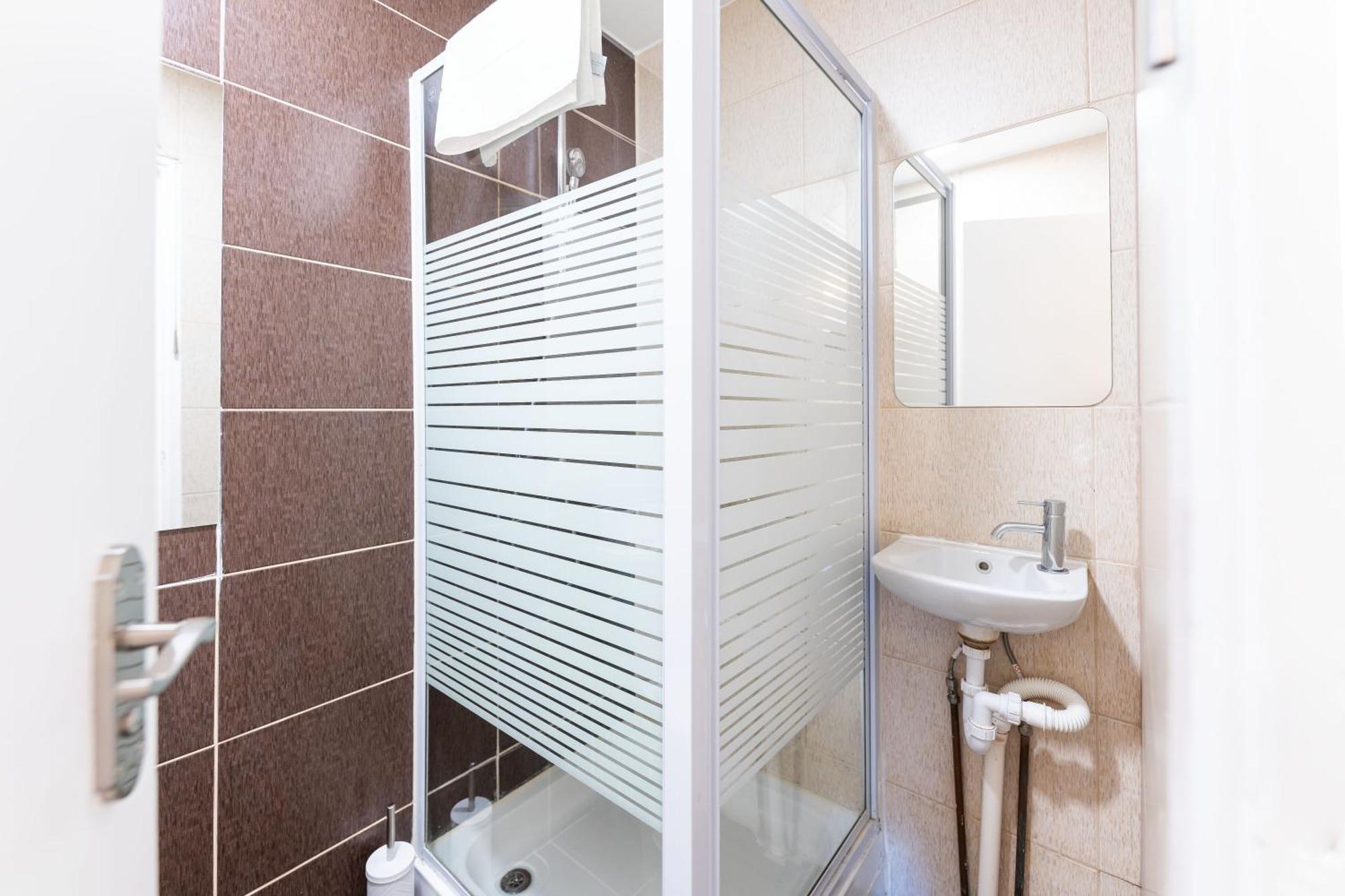 Luxury 3 Bedroom Flat With Balcony In Westbourne Park Londyn Zewnętrze zdjęcie