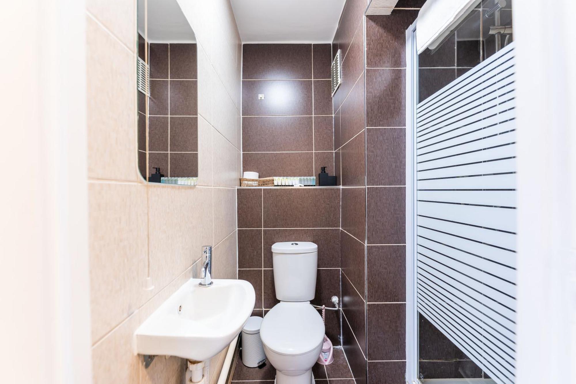 Luxury 3 Bedroom Flat With Balcony In Westbourne Park Londyn Zewnętrze zdjęcie